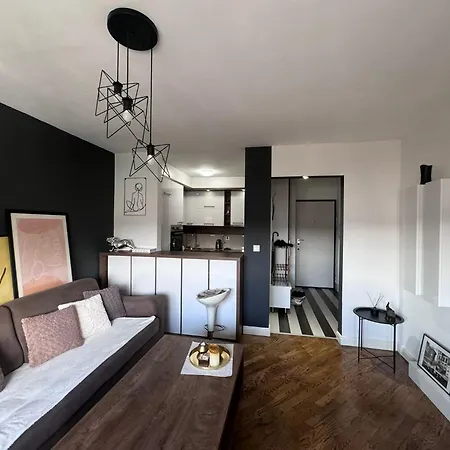 Apartman *